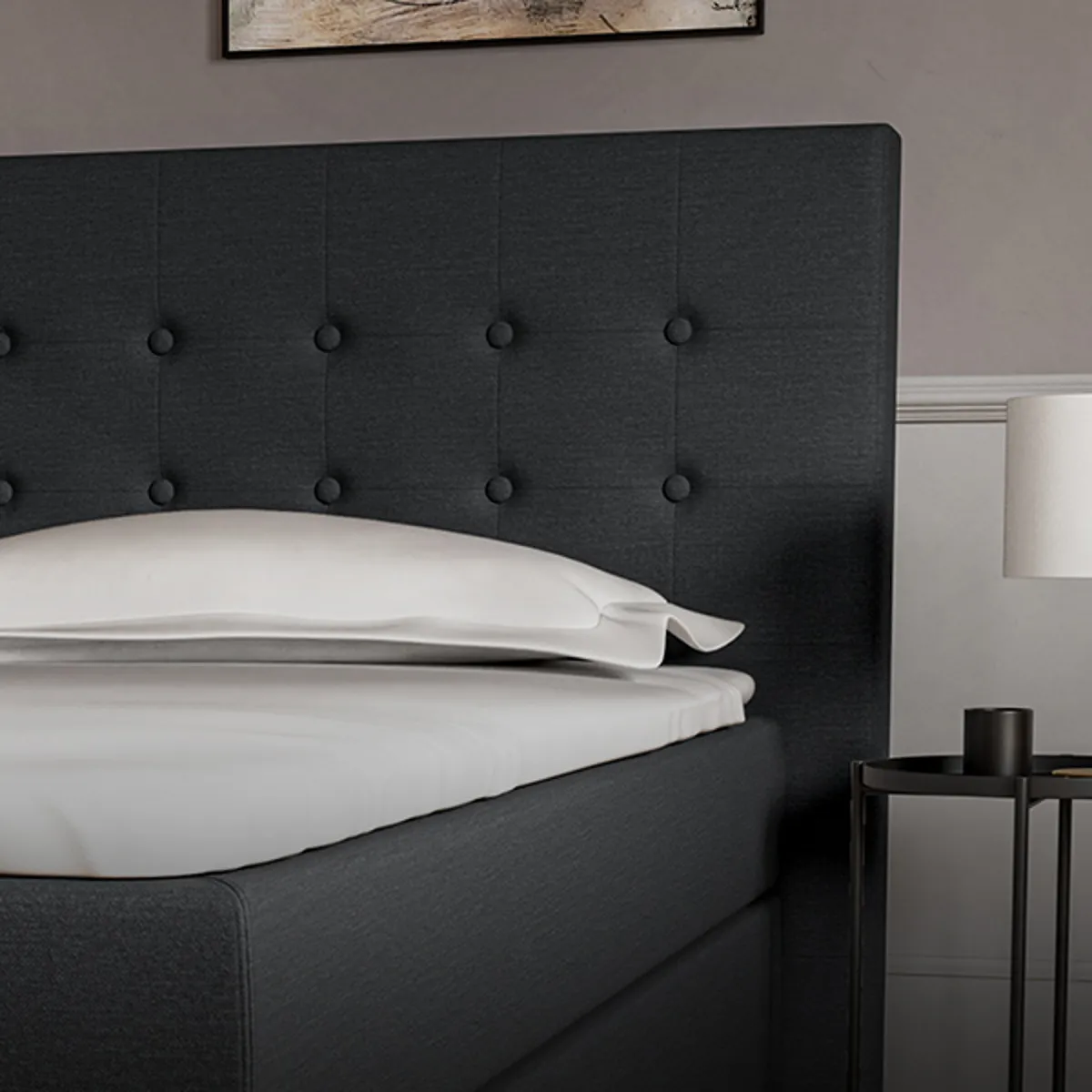 Hoofdbord met sierknopen